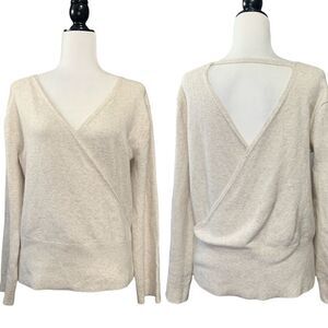 𝅺hinge Deep V Cross over sweater